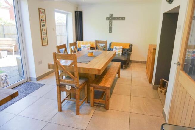 Kitchen/Dining Room
