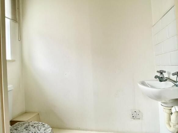 Ground Floor Wc