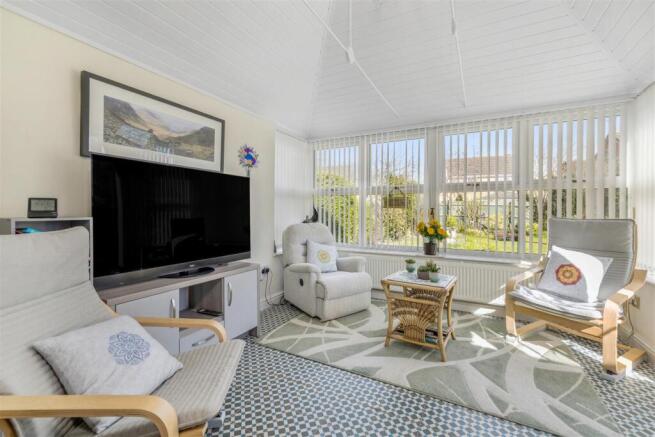 7 Balmoral Way (Holbeach)-32.jpg