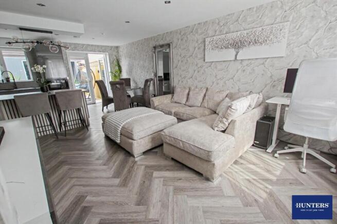 3 bed Semi-Detached for sale Image 5