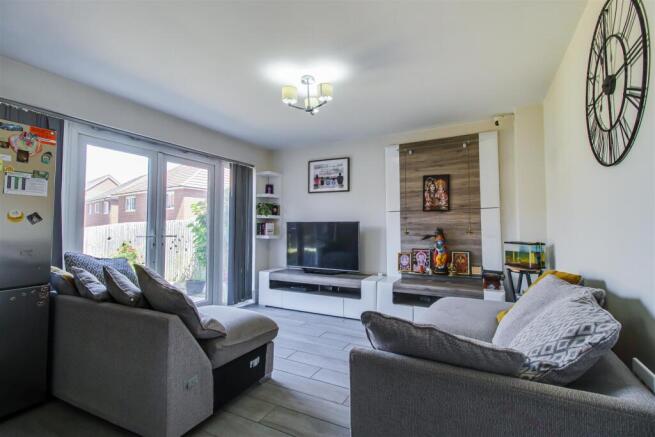 4 bed Detached for sale Image 4