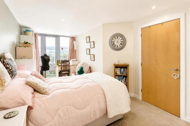 2 bed Flat for sale Image 10