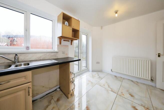 Kitchen / Dining