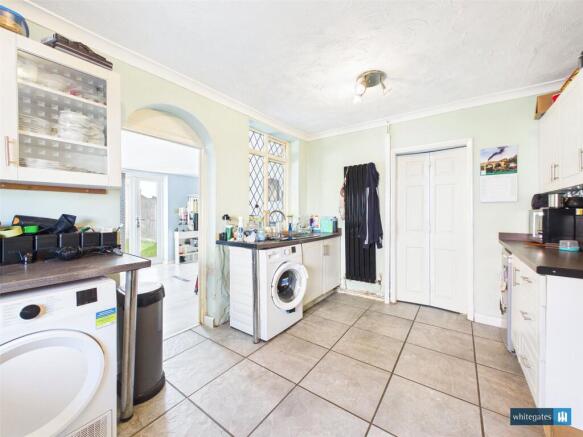 3 bed Semi-Detached for sale Image 5