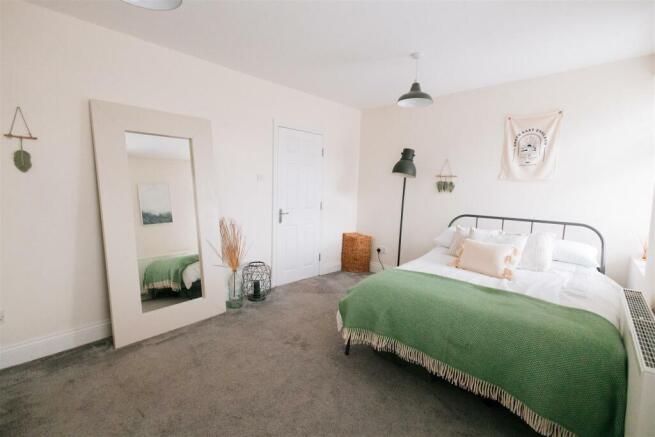 bed 1 2.jpg