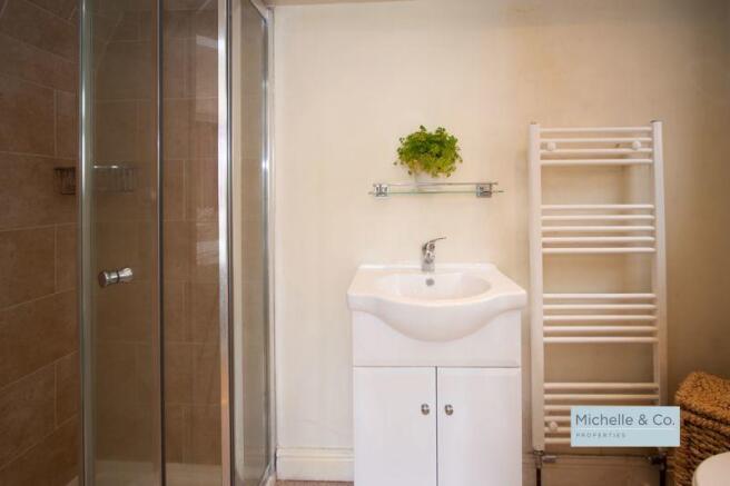 Guest En-suite