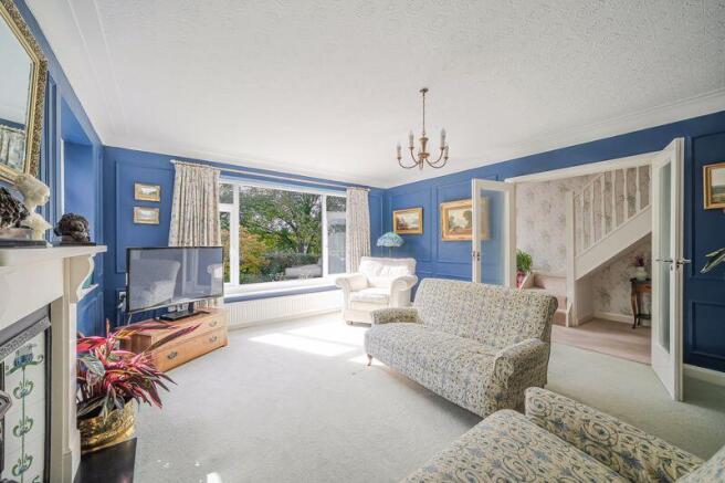 5 bed Detached for sale Image 6