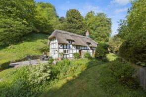 Underwood Cottage, Winchester Road, Langrish, Petersfield GU32 1QY