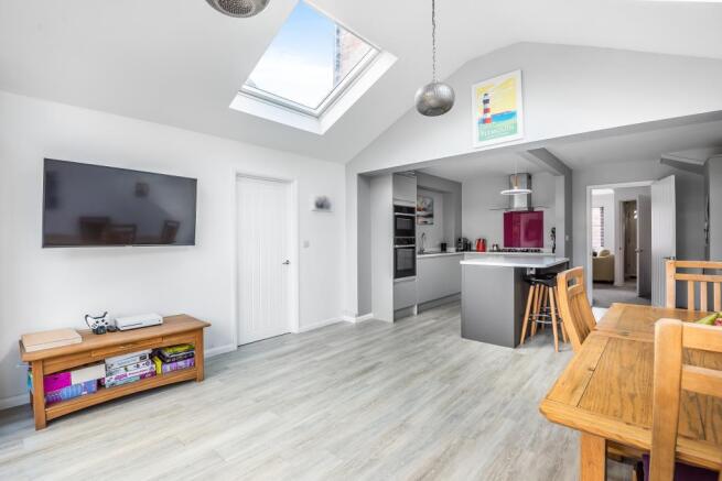 Kitchen/Dining Area