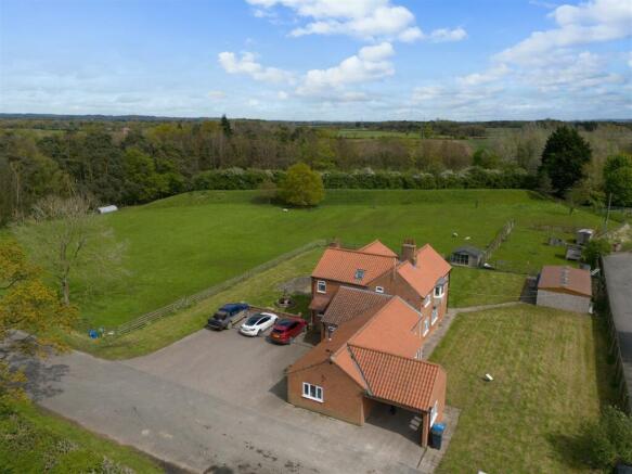 Fleetbank Lodge-01 blue.jpg