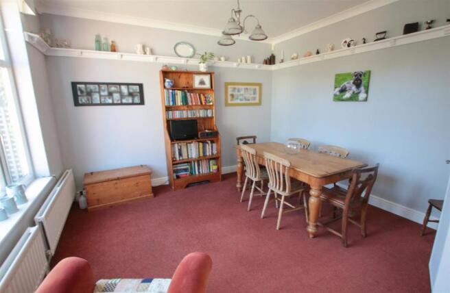 OPEN PLAN DINING KITCHEN