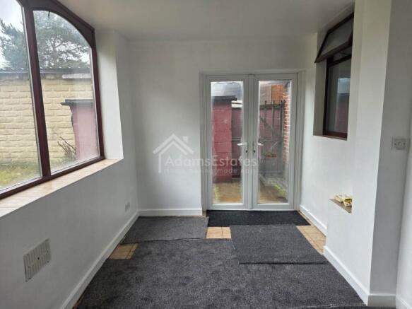 2 bed Semi-Detached to rent Image 6