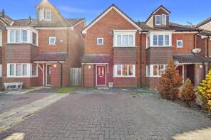 28, Play Platt, Theale, Reading RG7 5AU