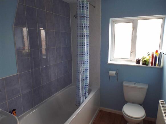 BATHROOM: