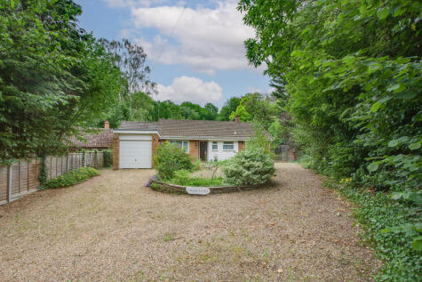 Broom Hill, Welwyn, Hertfordshire, AL6