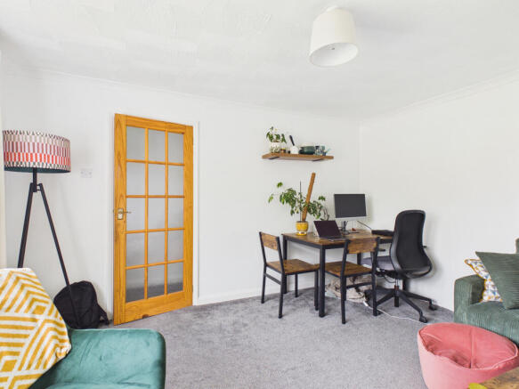 CAM01984G0-PR0587-STILL007