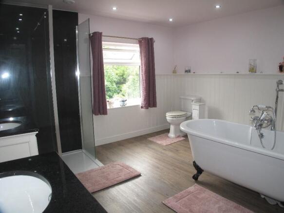 Master en-suite