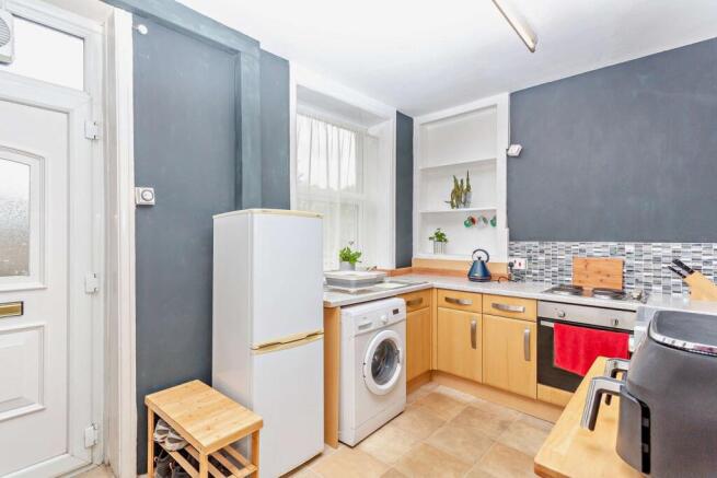3 bed Terraced for sale Image 6