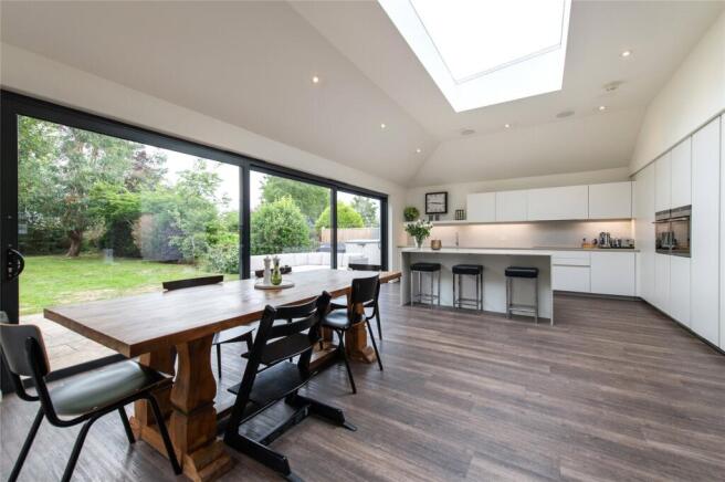 Kitchen/Breakfast Rm