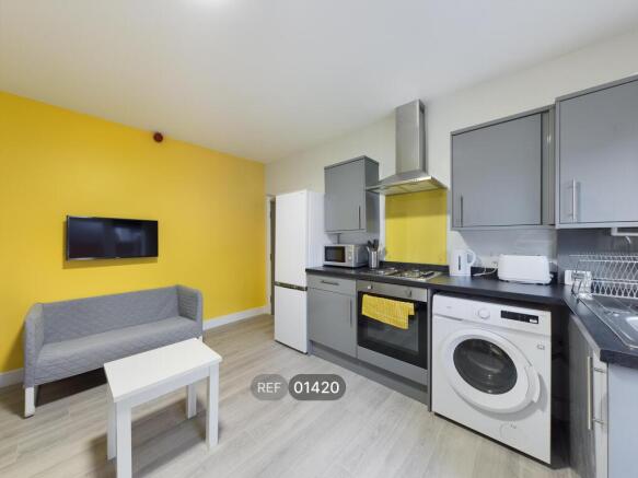 Kitchen/Living area