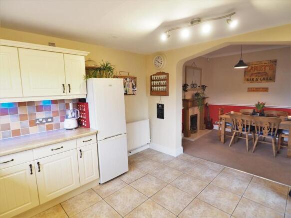 Open Plan Dining Kitchen 002