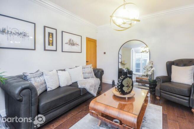 4 bed House for sale Image 5