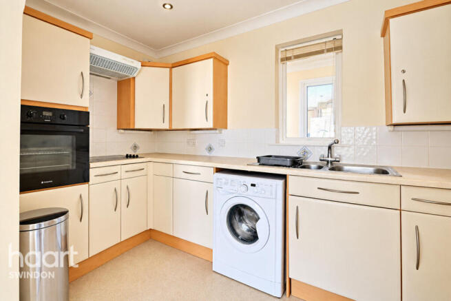 Kingsdown Road, SWINDON photo 4