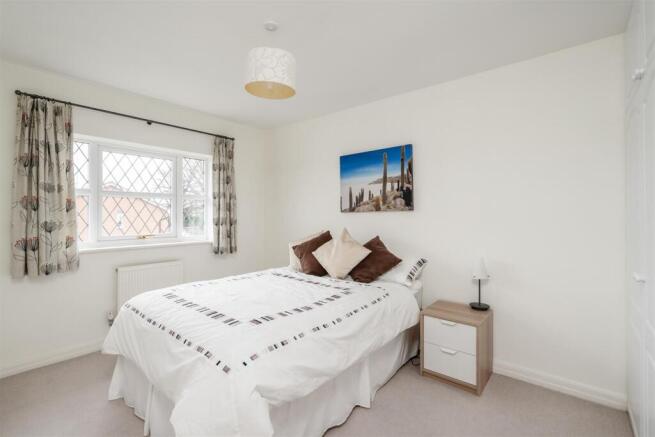 24 Glendon Way_13.jpg