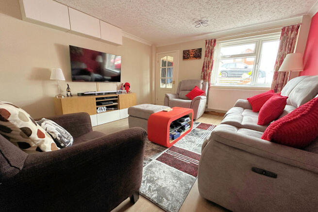 Kilmiston Drive, Portchester photo 3