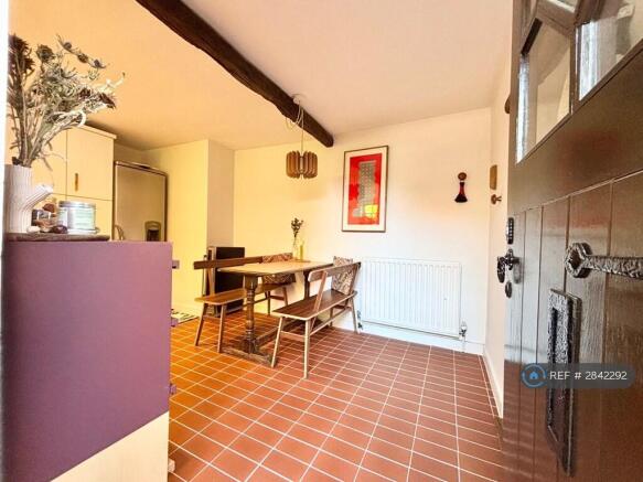 Kitchen / Dining Area