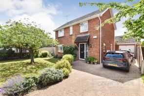 25, Glebelands, Thundersley, Benfleet SS7 4LT