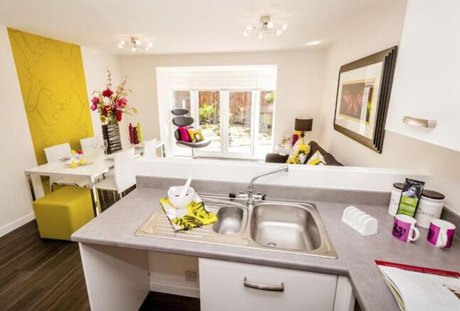 Helmsley kitchen dining area