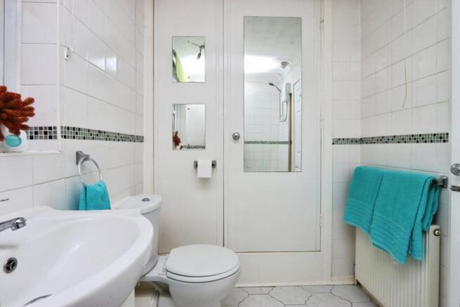 3 bed Semi-Detached for sale Image 10