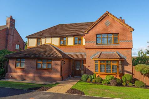 The Manor, Llantarnam, NP44