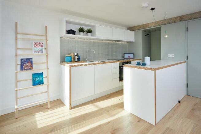 1 bed Duplex to rent Image 5