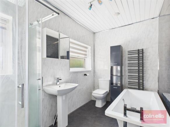 4 bed Terraced for sale Image 12