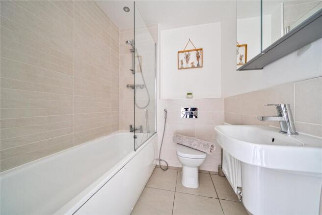 3 bed Semi-Detached for sale Image 10