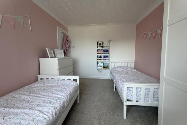 3 bed Semi-Detached for sale Image 12