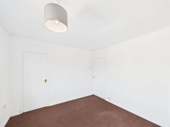 4 bed Detached to rent Image 12