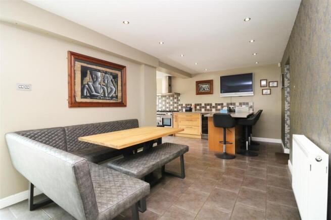 Boleyn Way, Boreham, Chelmsford photo 4