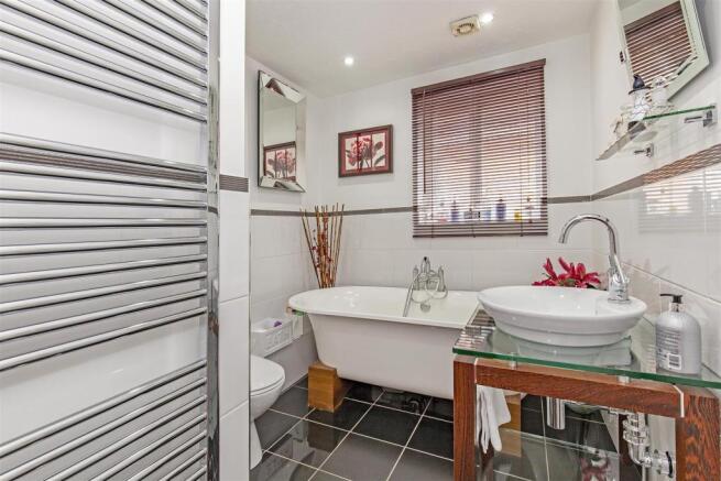 Bathroom-1.jpg