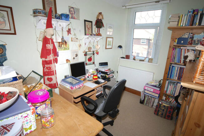 BEDROOM 3