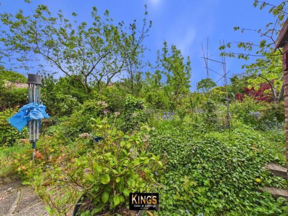 2 bed Detached Bungalow for sale Image 12