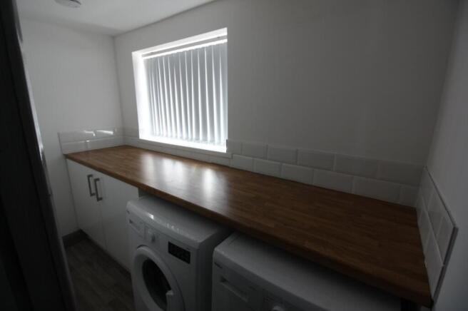 1 bed House Share to rent Image 6
