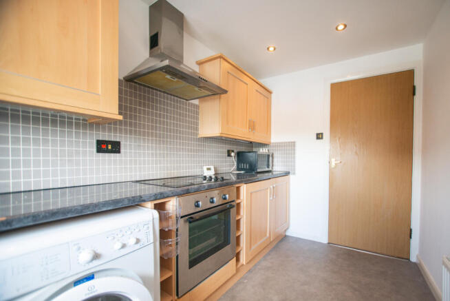 2 bed Flat to rent Image 7