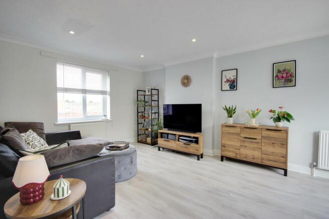3 bed Terraced for sale Image 12