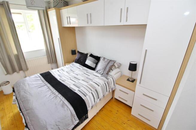24 Bed 2.JPG