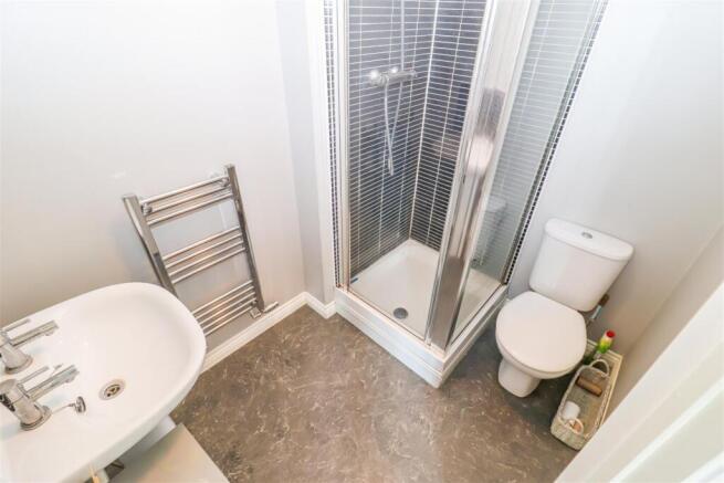 4 bed Town House for sale Image 12