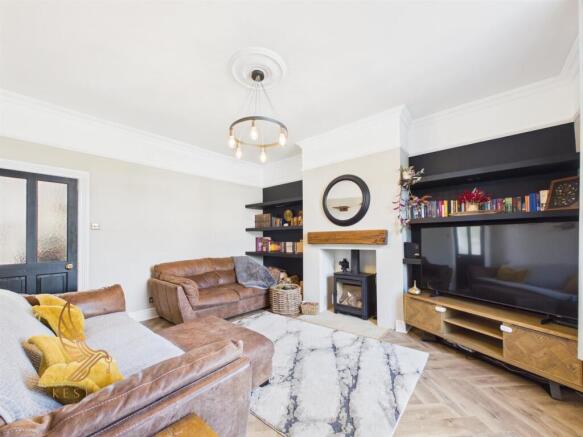 2 bed Terraced for sale Image 2