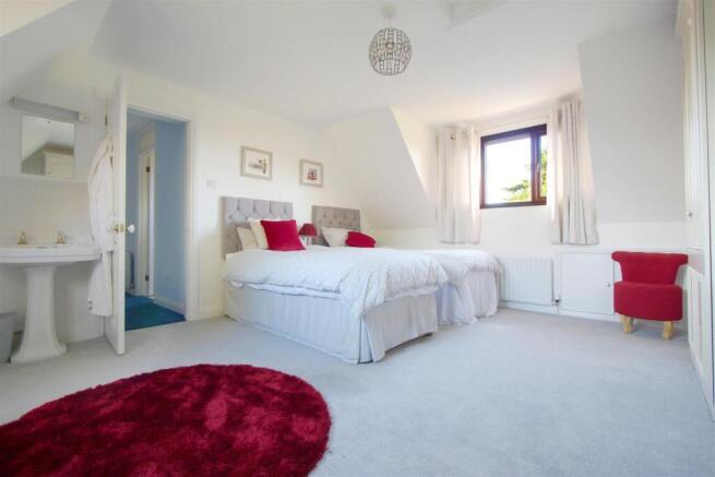 Bedroom 2.jpg